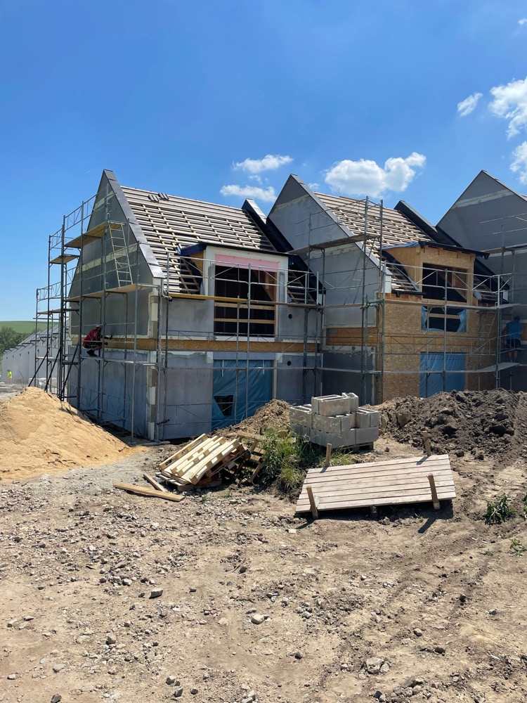 75C6A26E-3F86-44BD-AFCC-D2C48251A594