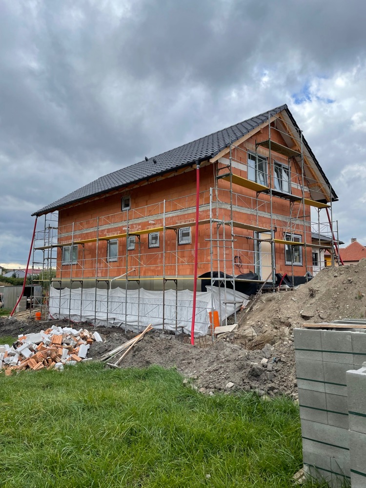 27541A59-1E07-4232-BC5F-7D64B794E43C